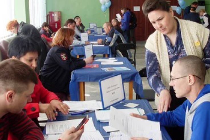 Свыше 300 вакансий предложили соискателям в Волосово
